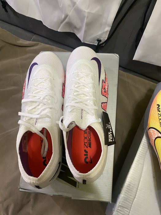 Футбольные бутсы Nike Air Zoom