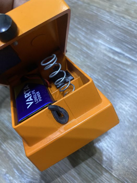 Гитарная педаль boss ds-1