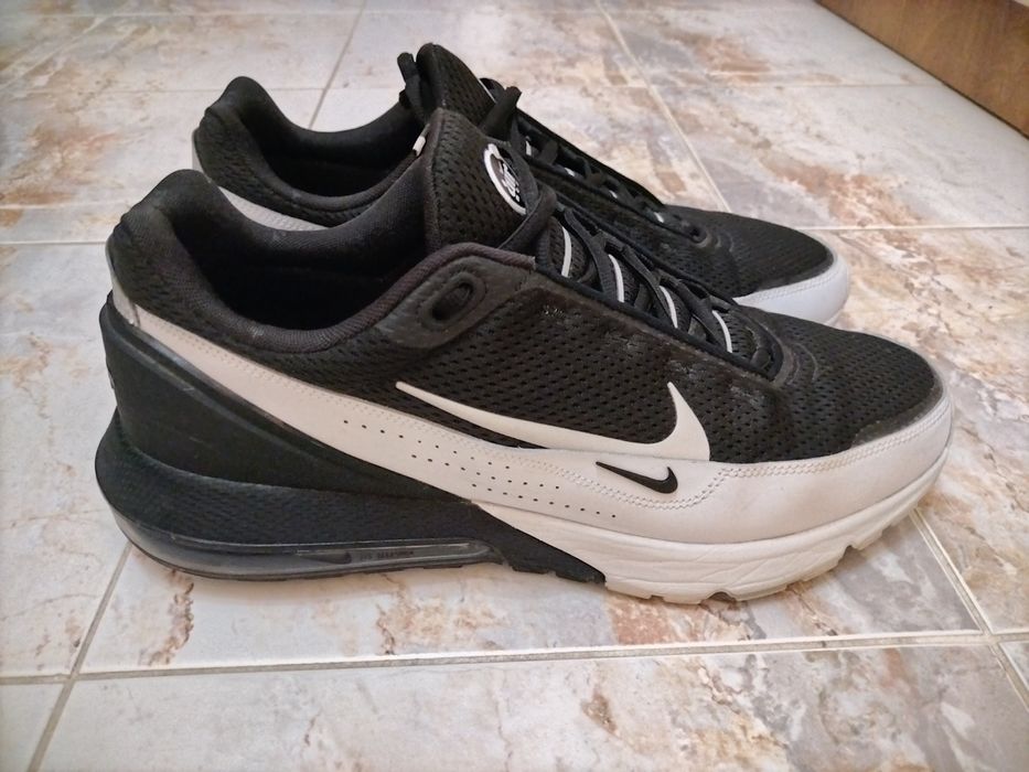 Маратонки Nike air max