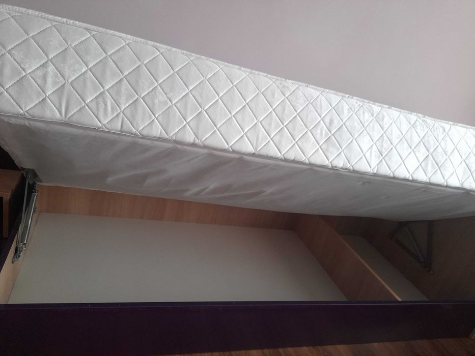 Единични легла - 2 бр.