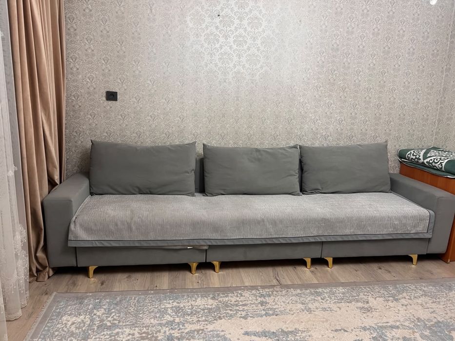 Продам диван для гостиной