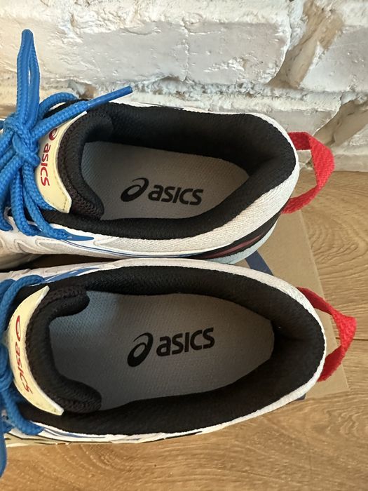 Обувки Asics за момче