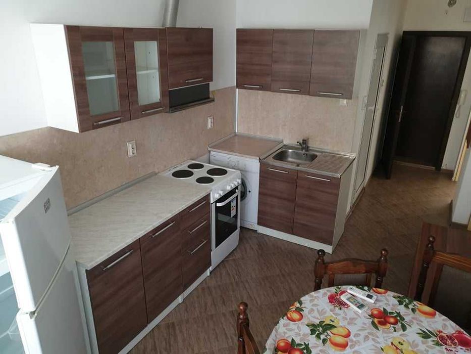 Дава се под наем Двустаен апартамент в Бургас, Възраждане - 78 кв.м за 102 € - Снимка #3