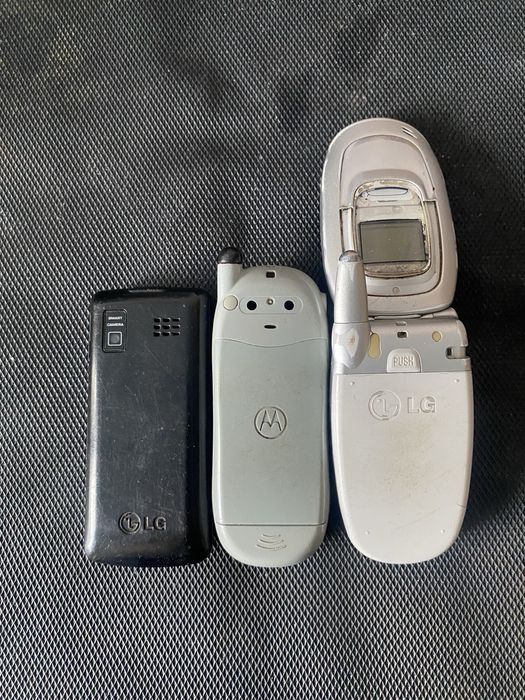 Продам телефоны