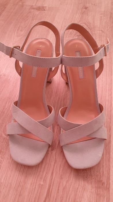 Sandale verde menta noi marime 41