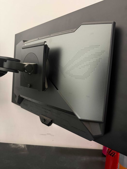 ASUS ROG Swift PG27AQDM OLED 240Hz + brat Dell MSA20, 27", QHD, stare excelenta