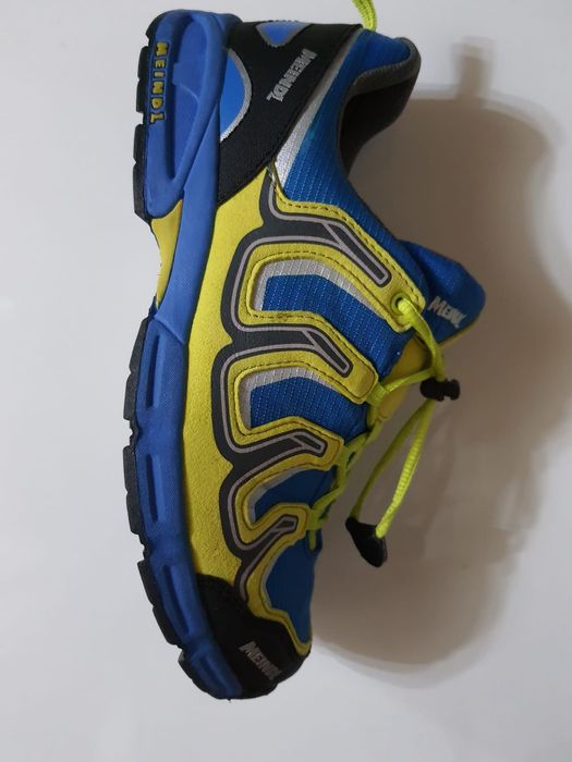 Meindl mărimea 38/24,5 cm.Transport gratuit