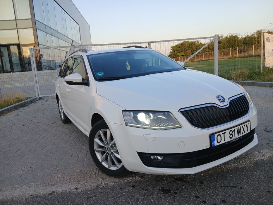 Skoda Octavia 2.0 tdi  150 cp Keyless/xenon/follow me/