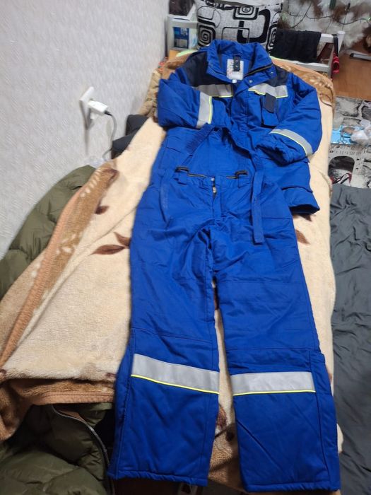 Рабочий одежда в хорошем состоянии