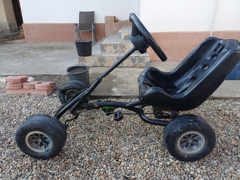 Salut vând cart folosit