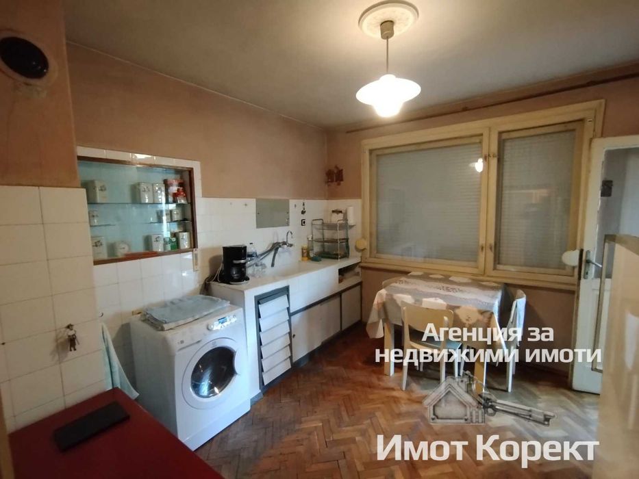 Продава се Четиристаен апартамент в Асеновград - 90 кв.м за 1134 €/кв.м - Снимка #9