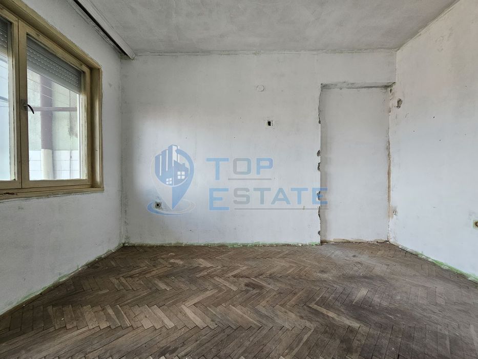 Продава се Многостаен апартамент в Велико Търново, Център - 100 кв.м за 1350 €/кв.м - Снимка #7