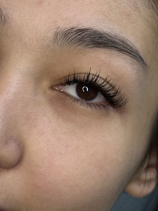 Наращивание ресницы