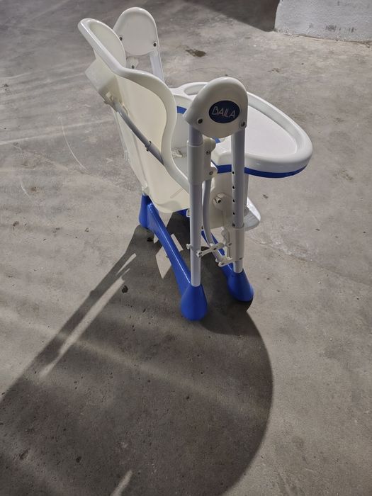 Vând scaun de masa bebe-reglabil