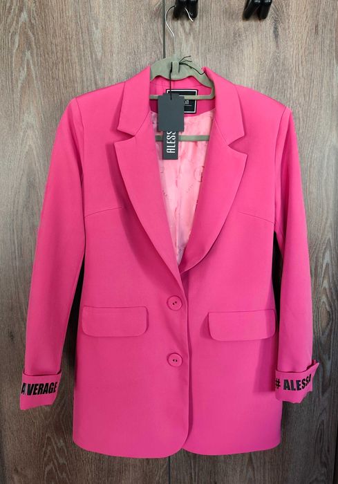 Alessa нов блейзър циклама