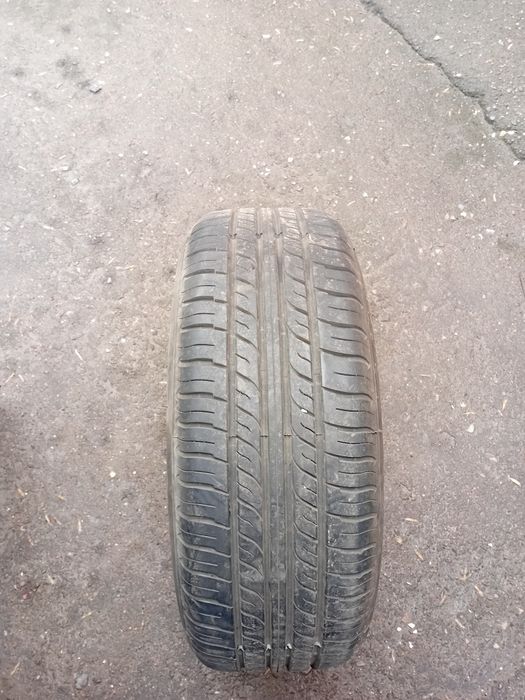 Продам летние резины.  Комплект