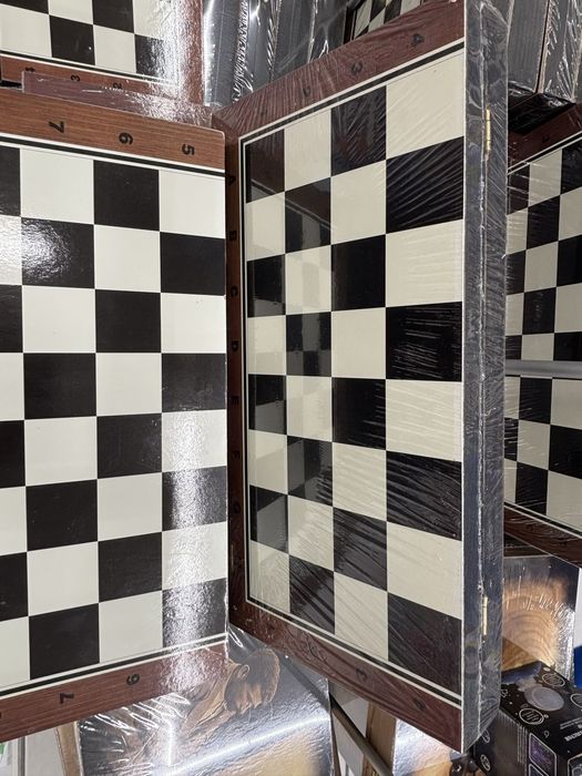 Дървен шах / табла (неразопакован)