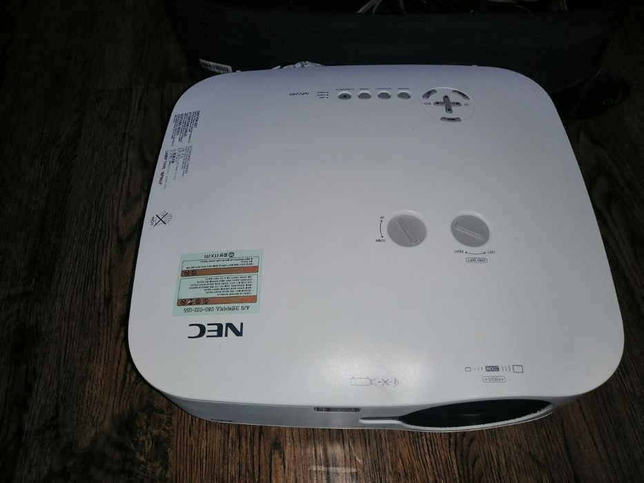 Проектор NEC NP2200 с высокой яркостью