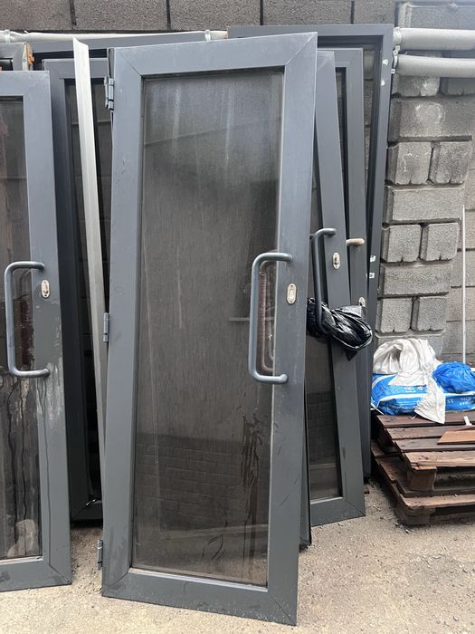 Продается двери от парной для бани