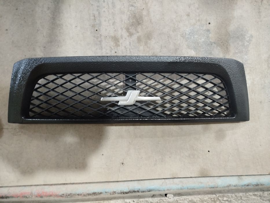 Решетка радиатора на Субару