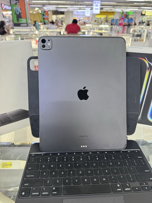 Продам Ipad 13 M4 2Tb