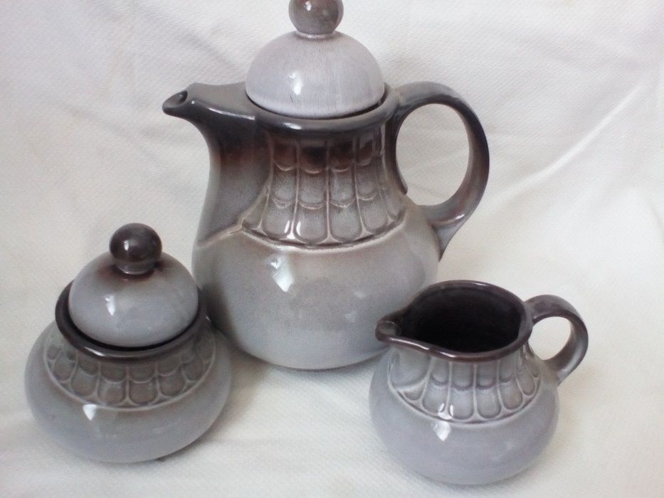 продавам сервиз - кана, захарница