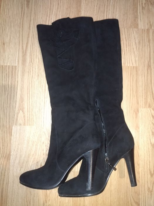 Продам 3 пары женских сапог