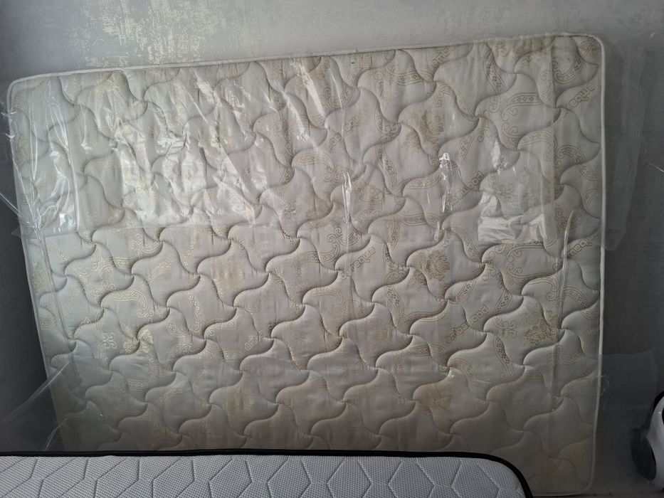 Матрас, б/у,160×200