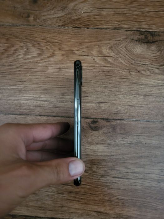 Телефон IPhone x срочно срочно