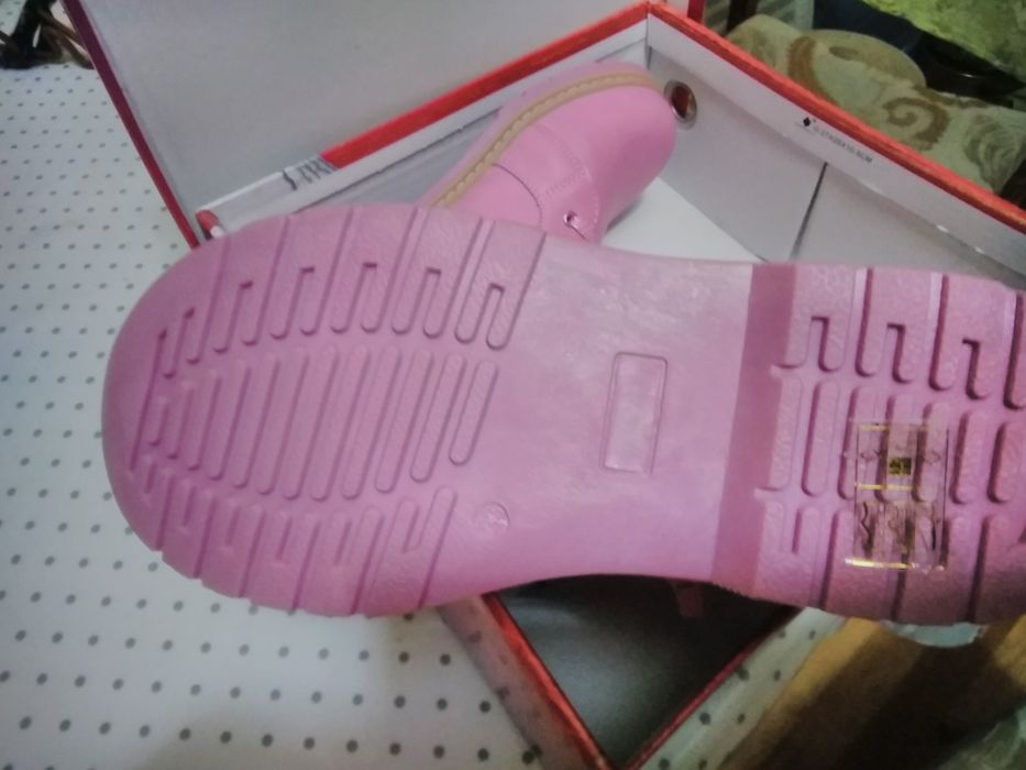 Продам детскую обувь 33 р.