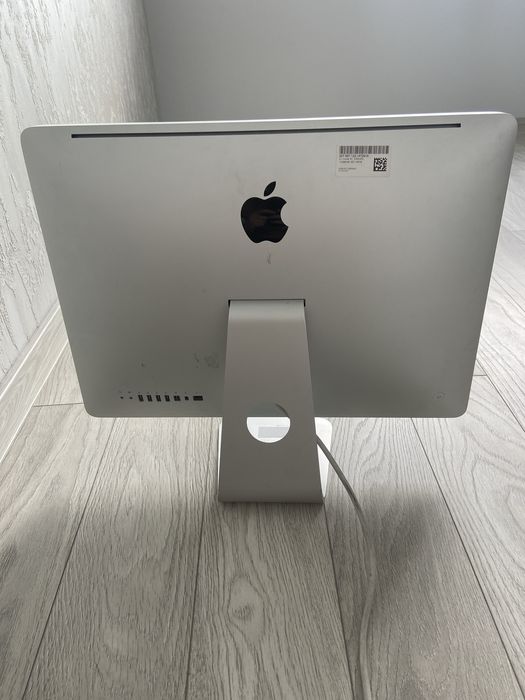 Настолен компютър iMac 22’’