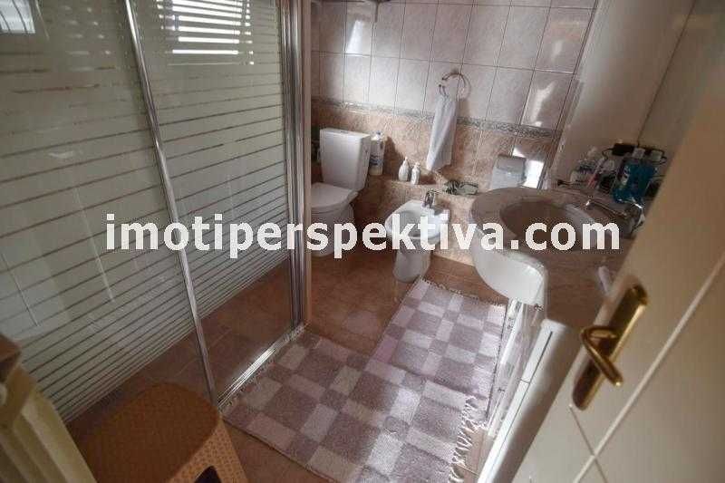 Продава се Къща в Пловдив, Кючук Париж - 200 кв.м за 2500 €/кв.м - Снимка #18