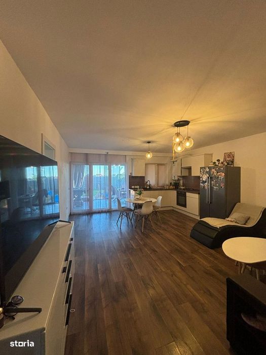 Casa tip duplex de vanzare cu 5 camere si curte la Sanandrei