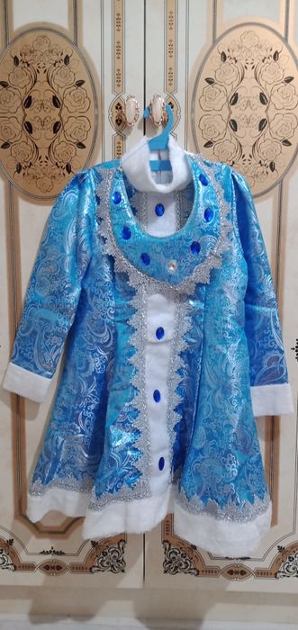 Продам новогодние комтюмы