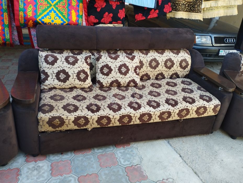 Диван и 2 кресла