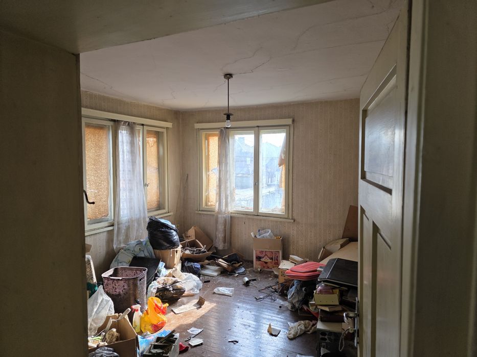 Продава се Къща в Монтана, Парта 2 - 140 кв.м за 601 €/кв.м - Снимка #2