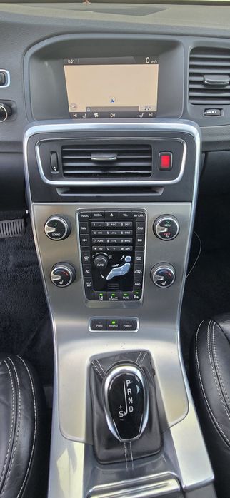 Volvo V60 Plug-In Hybrid * Summum * AWD * 4x4 * Automat