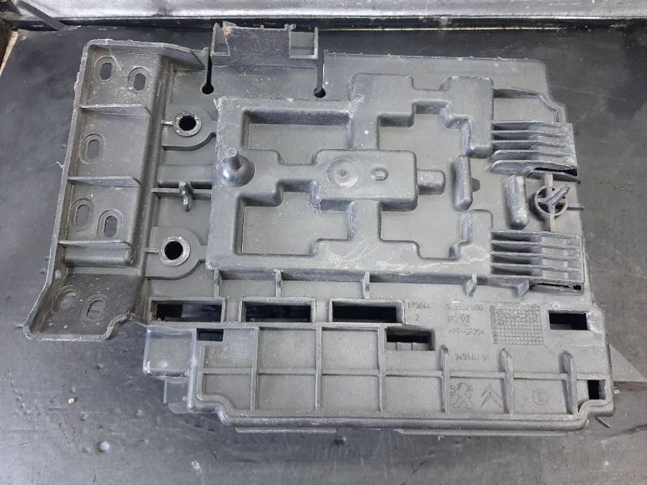 Suport baterie 1.4 b 8fs citroen c3 picasso sh 9655321380
