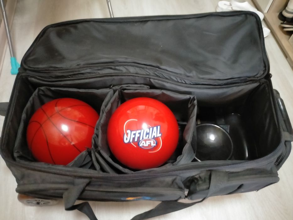 Шары для игры в боулинг