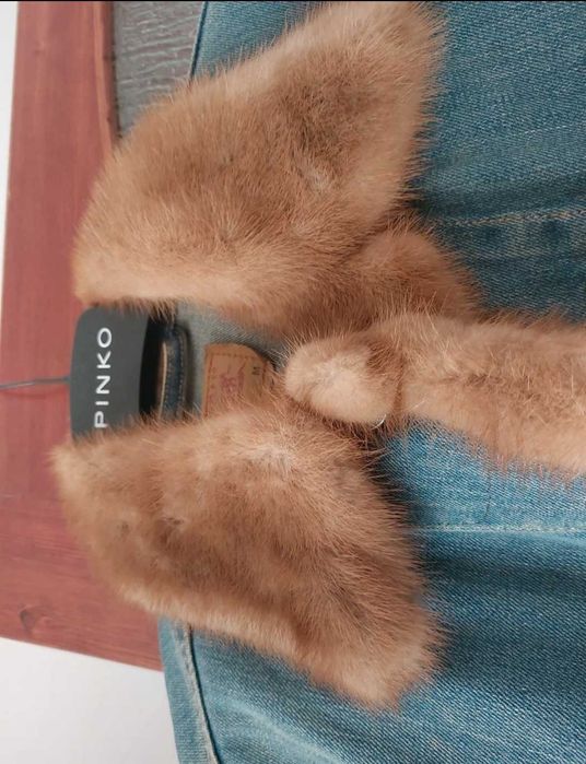 Geacă Levis  cu blana naturala