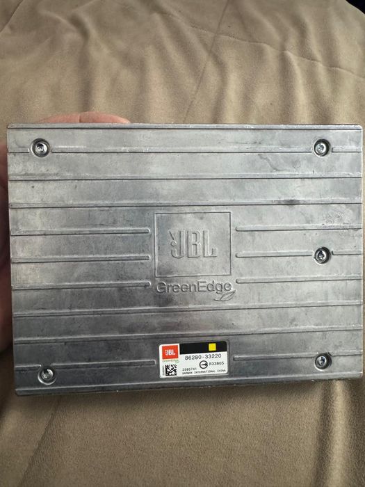 Усилитель на Камри 50-55