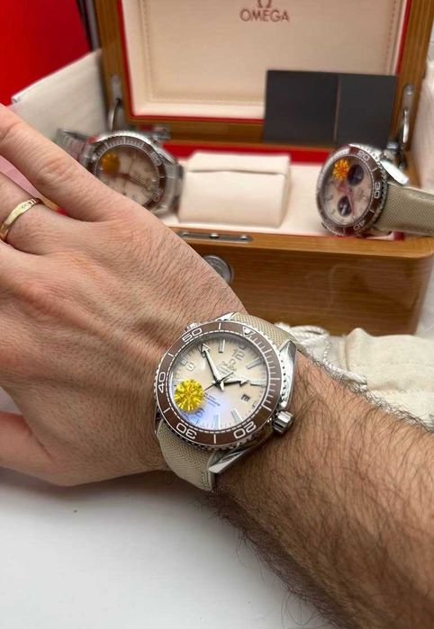 Omega Seamaster Crem