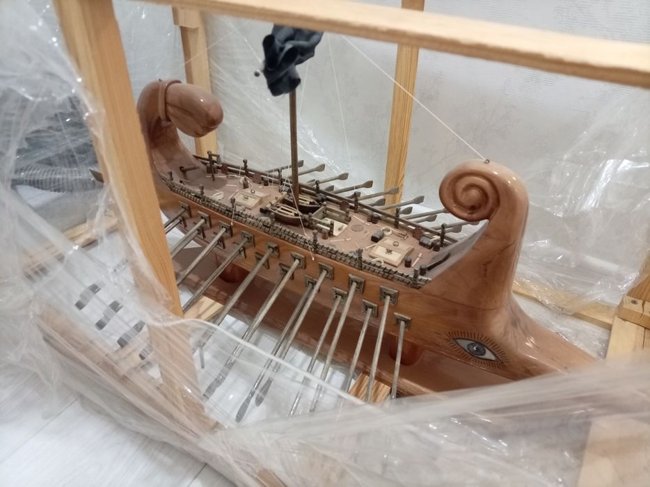 Корабль геракл американский оригинальный