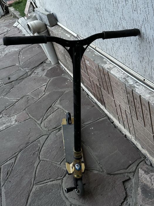 Трюковой самокат