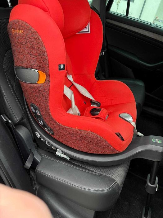 Scaun auto Cybex Gold Sirona SX2 i-Size pentru copii, rotativ 360°