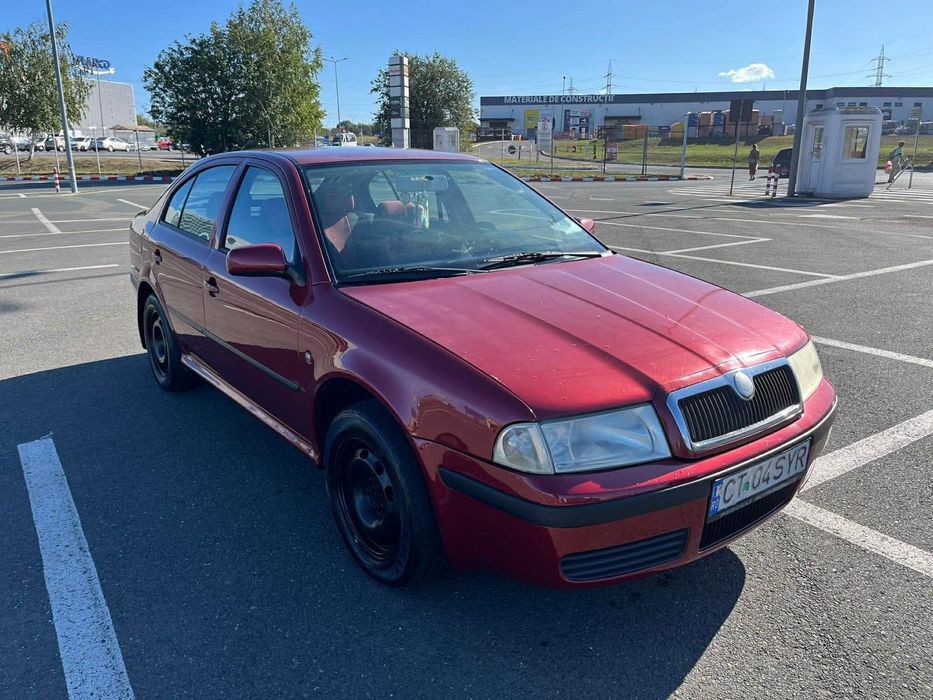 Skoda Octavia Tour 1.6 mpi 2009 Unic Proprietar