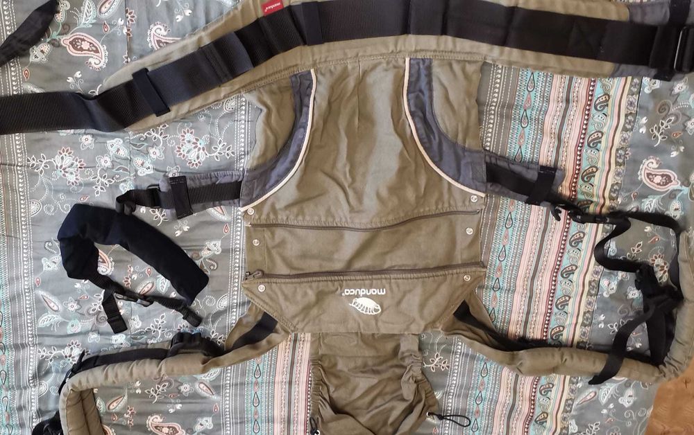 Vand Manduca, in stare excelenta, ofer protecția de iarna, 250 lei