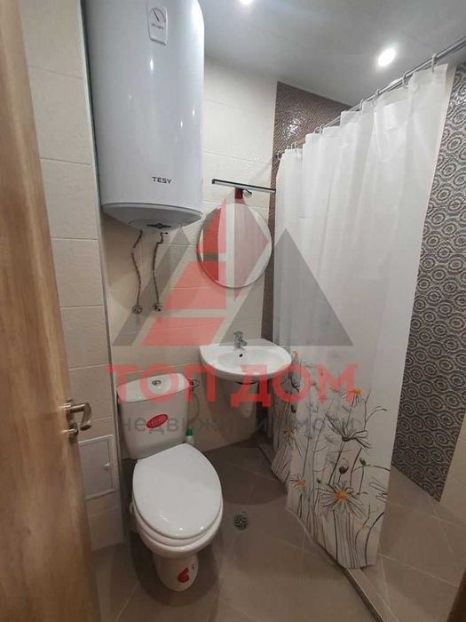 Дава се под наем Двустаен апартамент в Варна, Левски - 70 кв.м за 612 € - Снимка #3