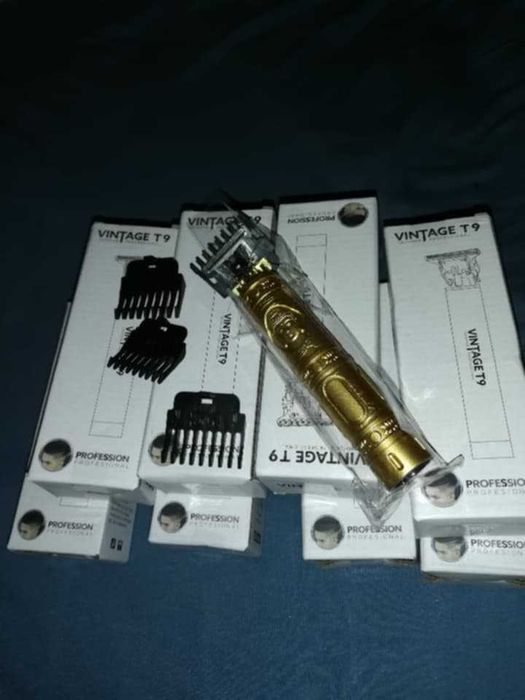 Бройки Професионална Машинка за подстригване за глава ,брада и тяло