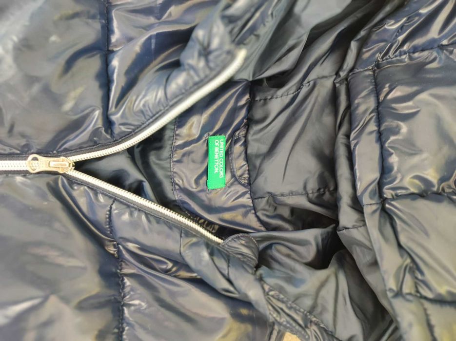 Страхотно яке за сезона "Benetton" само днес 40 лв.!